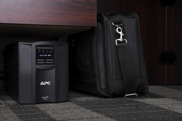 APC Smart UPS 1000 - SMT1000IC - Image 2